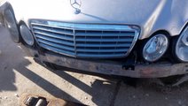 Grila radiator Mercedes E-class W211