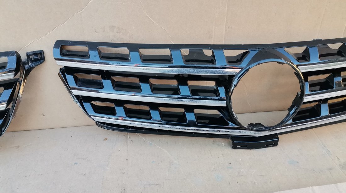 Grila radiator Mercedes ML W166 (2011-2015) cod A1668800123, A1668800085, A1668800485