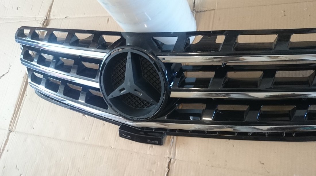 Grila radiator Mercedes ML W166 (2011-2015) cod A1668800123