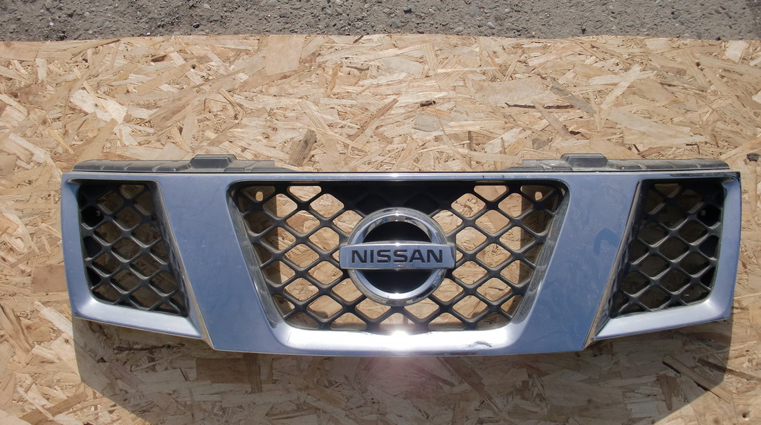 grila radiator nissan navara 2005-2010