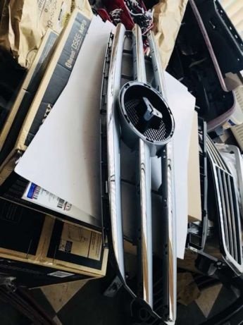 Grila radiator noua Mercedes B class w245.