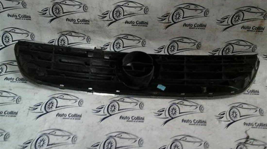 Grila radiator OPEL ASTRA-G an 2004