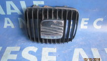 Grila radiator Seat Leon; 1M0853651F