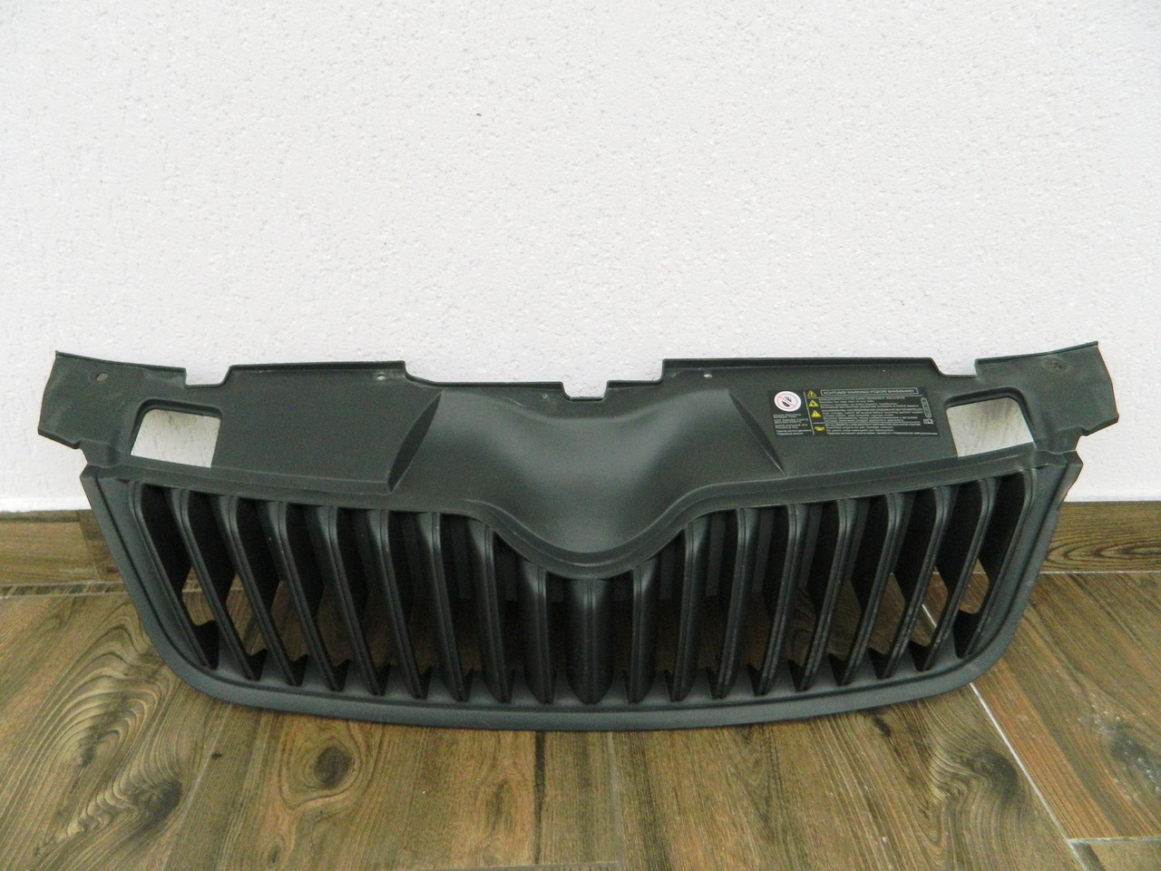 Grila radiator Skoda Fabia 2011 cod 5J0853668B