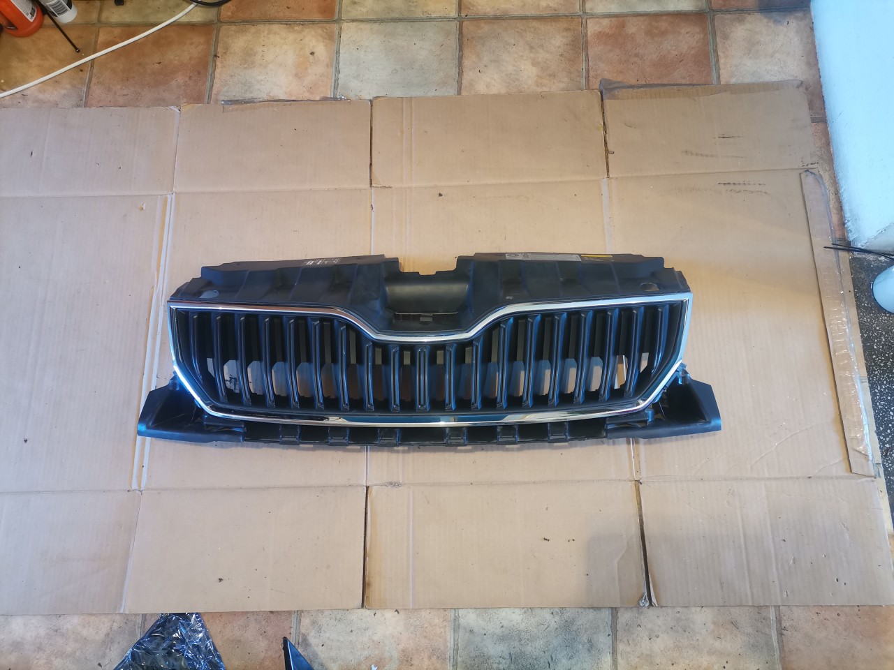 Grila radiator Skoda fabia 3 (2014-2018) cod 6V0853653