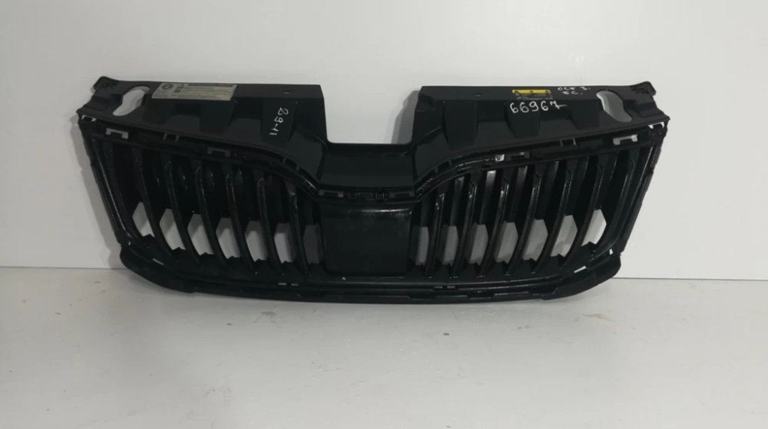 Grila radiator Skoda Octavia 3 Facelift An 2017 2018 2019 2020 cod 5E0853653A