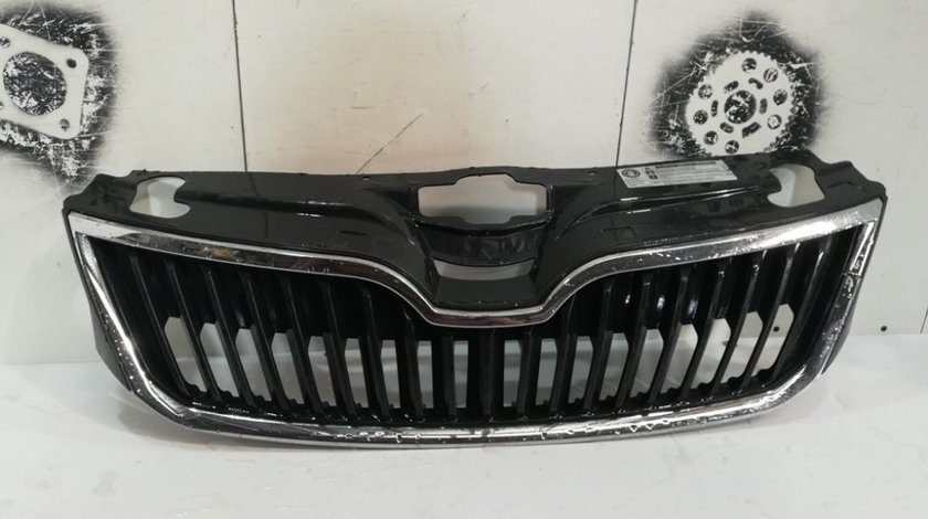 Grila radiator Skoda Rapid An 2012 2013 2014 2015 2016 cod 5JA853668