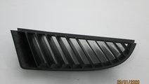 Grila radiator stanga Mitsubishi Colt an 2006-2009...