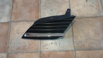 Grila Radiator Stanga Nissan Primera P12 cod 62330...