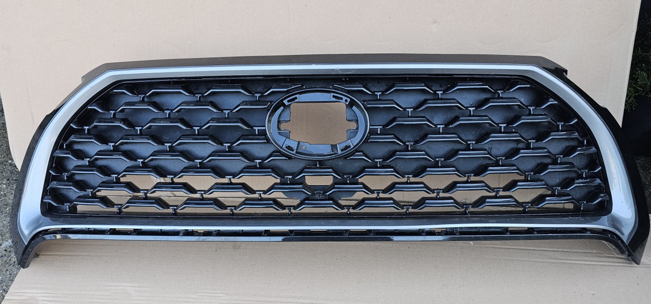Grila radiator Toyota Corolla Cross 2023 2024