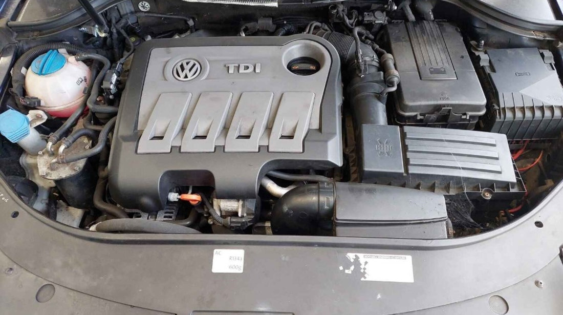 Grila radiator Volkswagen Passat B7 2011 VARIANT 2.0 TDI CFFB
