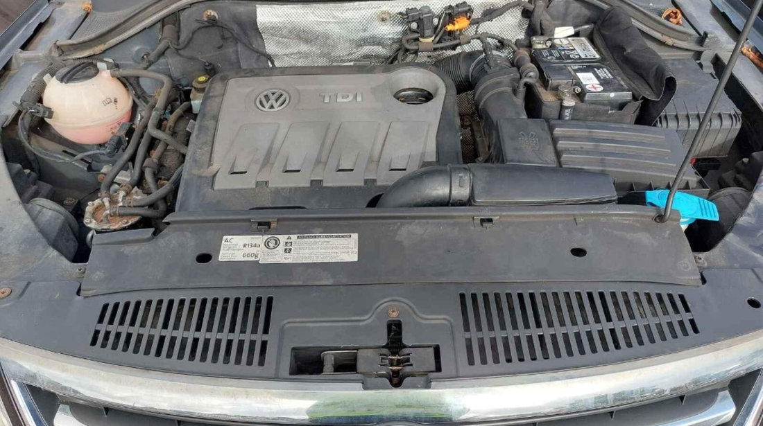 Grila radiator Volkswagen Tiguan 2011 SUV 2.0 TDI CFFB