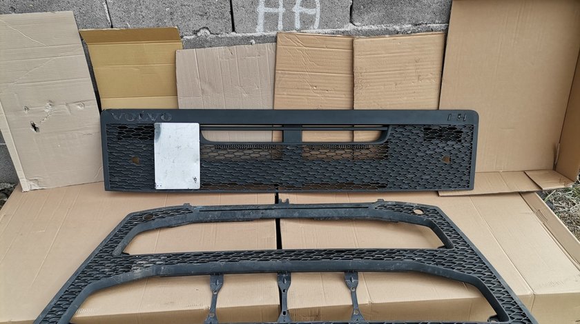 Grila radiator Volvo FH4 FH EURO 6 cod 84033228 /  82316694