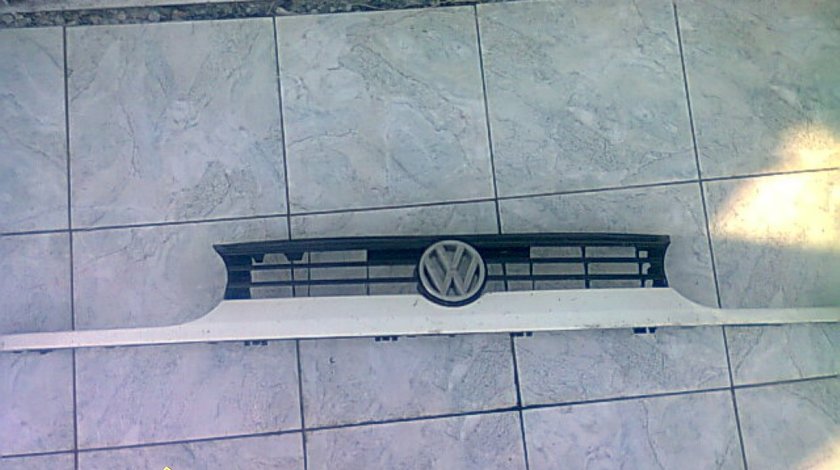 Grila radiator VW Golf 3