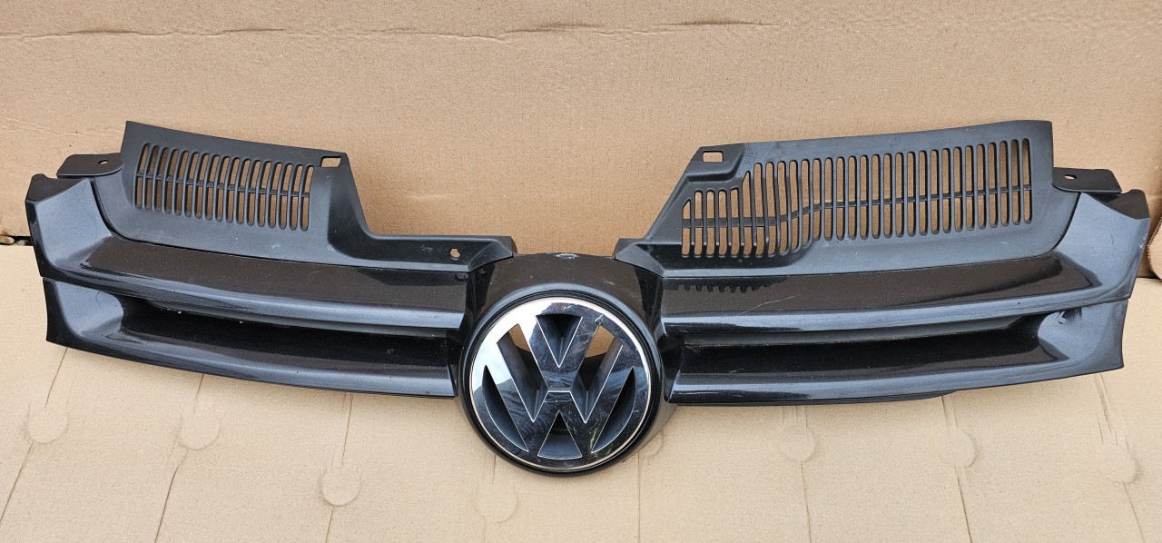 Grila radiator Vw Golf 5 2004 2005 2006 2007