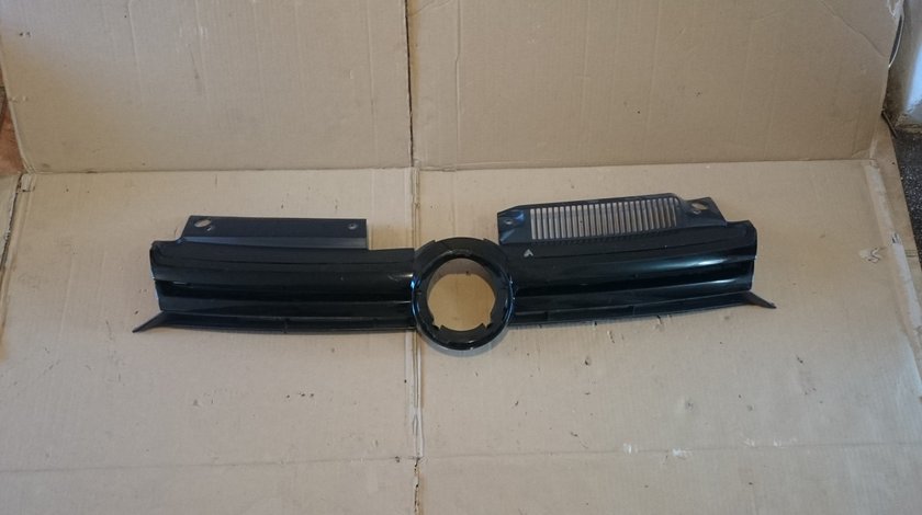 Grila radiator VW GOLF 6