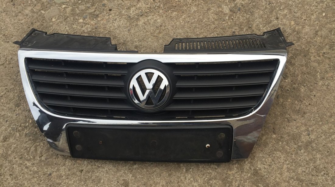 Grila radiator Vw Passat 3c B6 2006 2007 2008