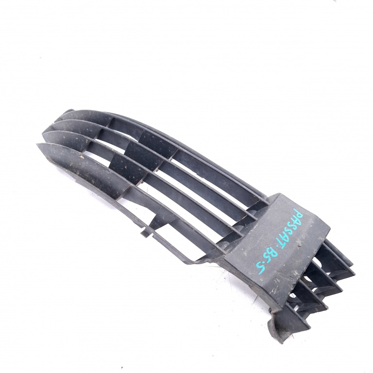 Grila Radiator VW PASSAT B5, B5.5 1996 - 2005 3B0853666H, 3B0-853-666-H