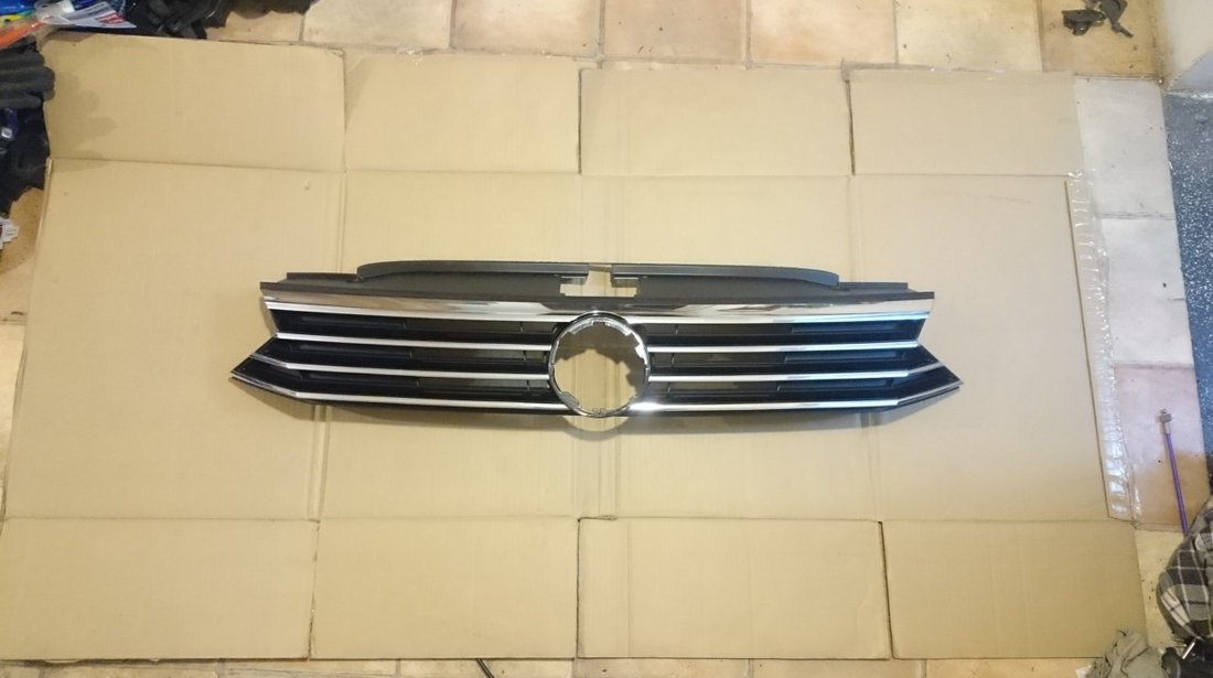 Grila radiator VW Passat B8 (2014-2019) cod 3G0853653D