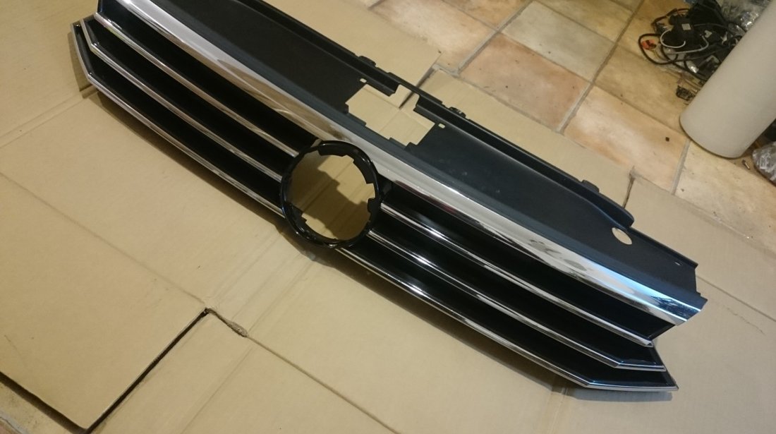 Grila radiator VW Passat B8 (2014-2019) cod 3G0853653D