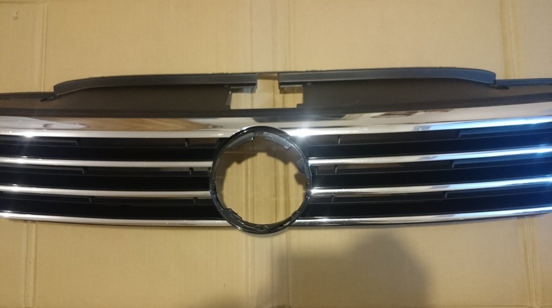Grila radiator VW Passat B8 (2014-2019) cod 3G0853653D