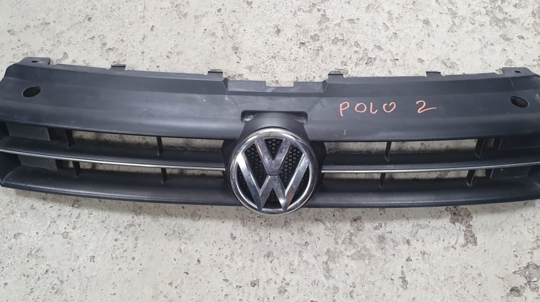 Grila radiator VW Polo 6R 2010 2011 2012 2013