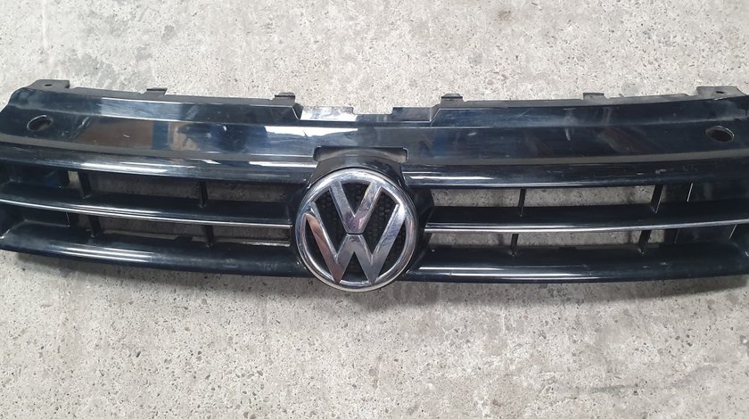 Grila radiator VW Polo 6R 2010 2011 2012 2013