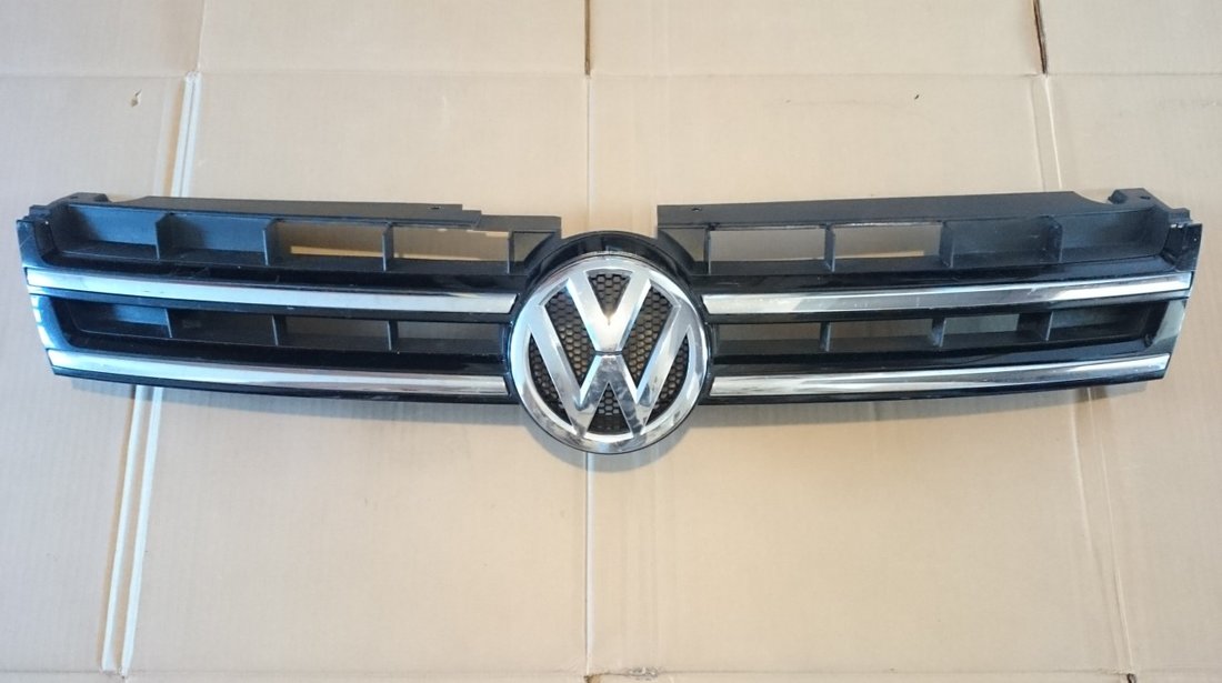 Grila radiator VW Touareg 7P (2010-2014) cod 7P6853651A