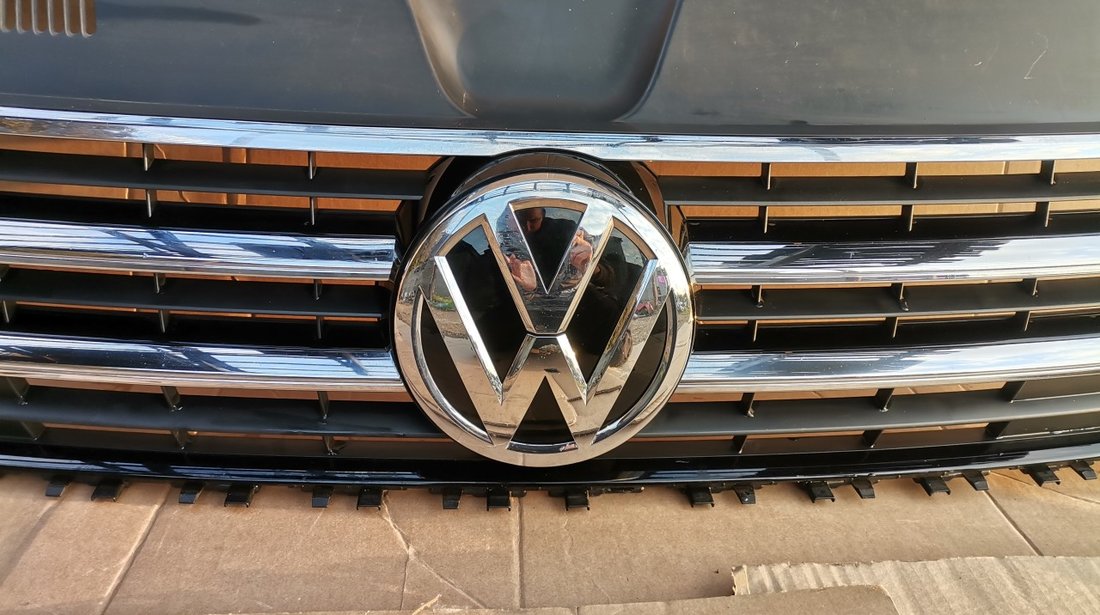 Grila radiator VW Transporter T5 Multivan (2015-2019) Facelift cod 7E5853653E / 7E5853651E