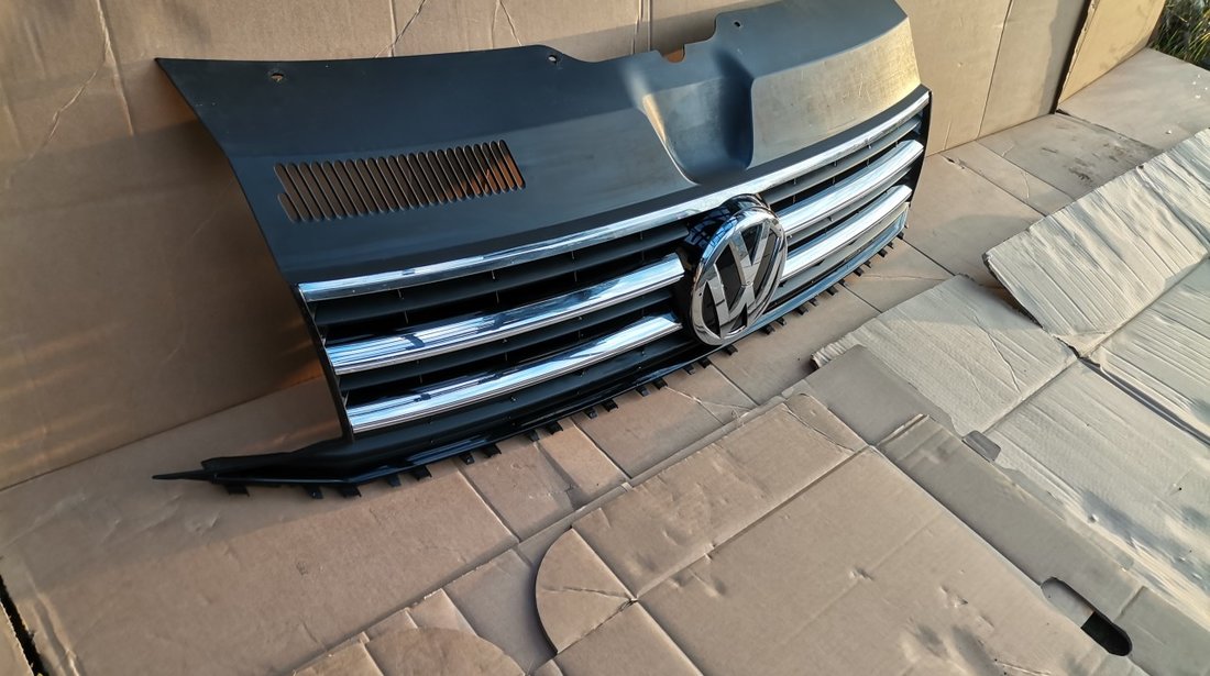 Grila radiator VW Transporter T5 Multivan (2015-2019) Facelift cod 7E5853653E / 7E5853651E