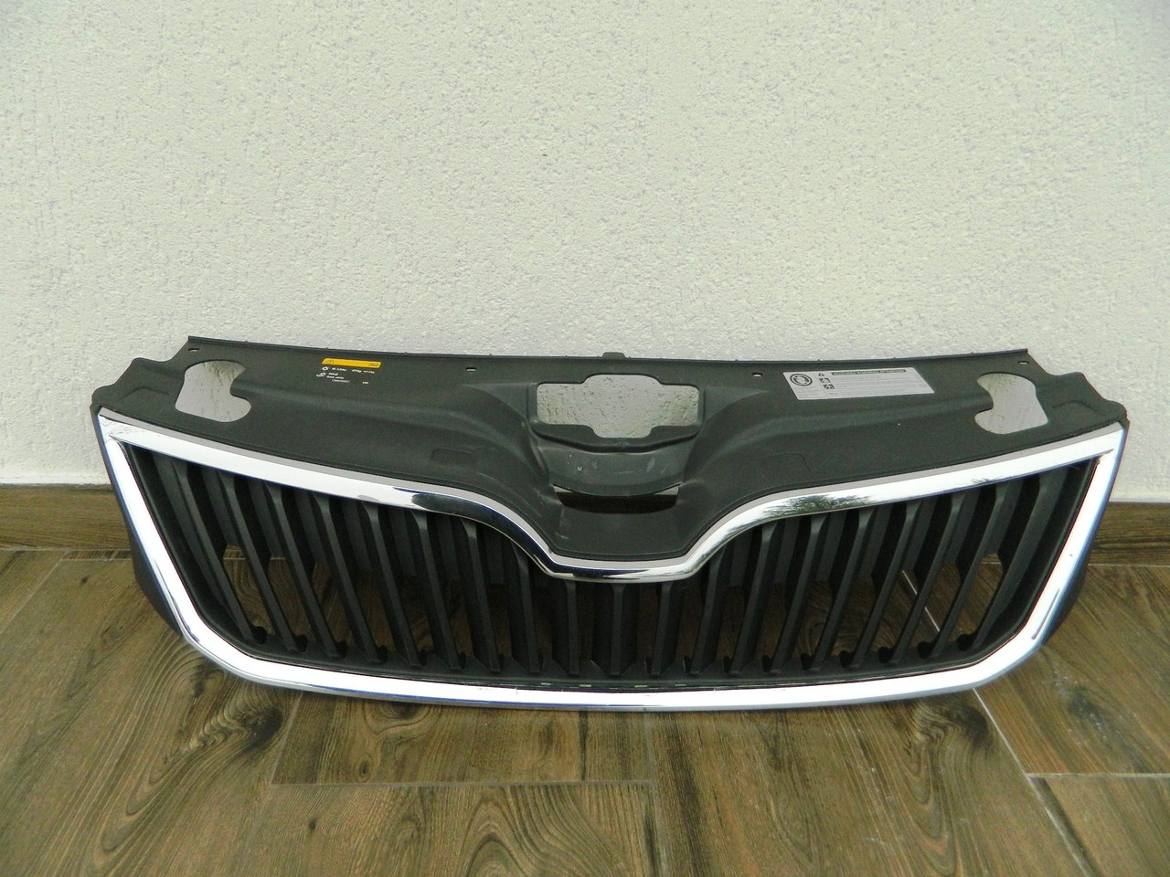 Grila Skoda Rapid 2012-2015 cod 5JA853668