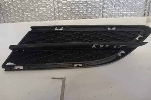 Grila stânga față 2.0 d BMW Seria 3 E90/E91/E92/E93 [facelift] [2008 - 2013] Touring wagon 320d M...