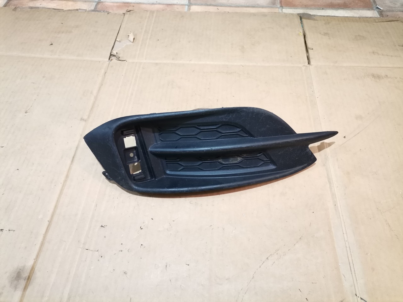 Grila stanga bara spate Honda Civic (2018-2020) cod 71503TEAT00