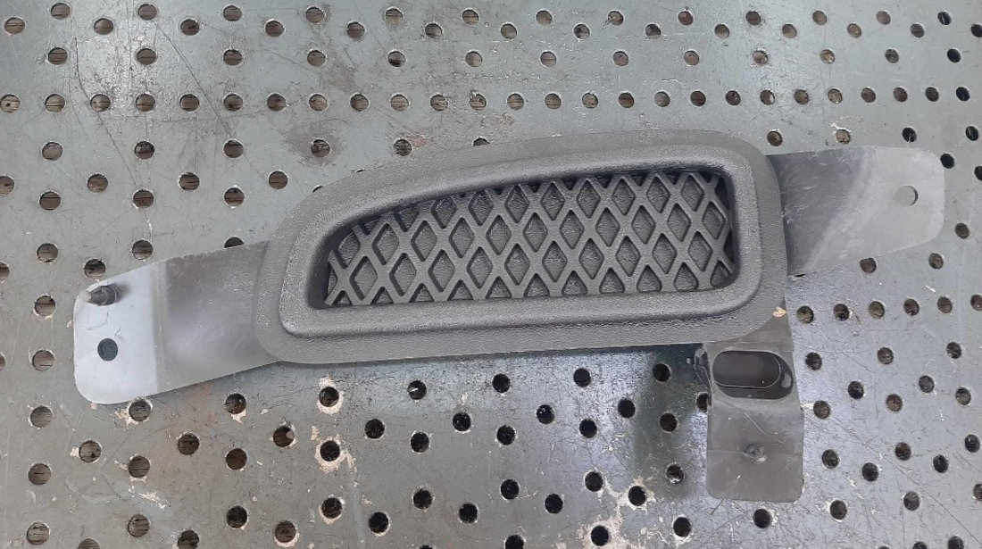 Grila stanga far ceata bara fata ford b-max av11-19953-ac