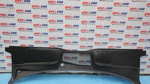 Grila stergatoare Audi A5 F5 cod: 8W1819403 model ...