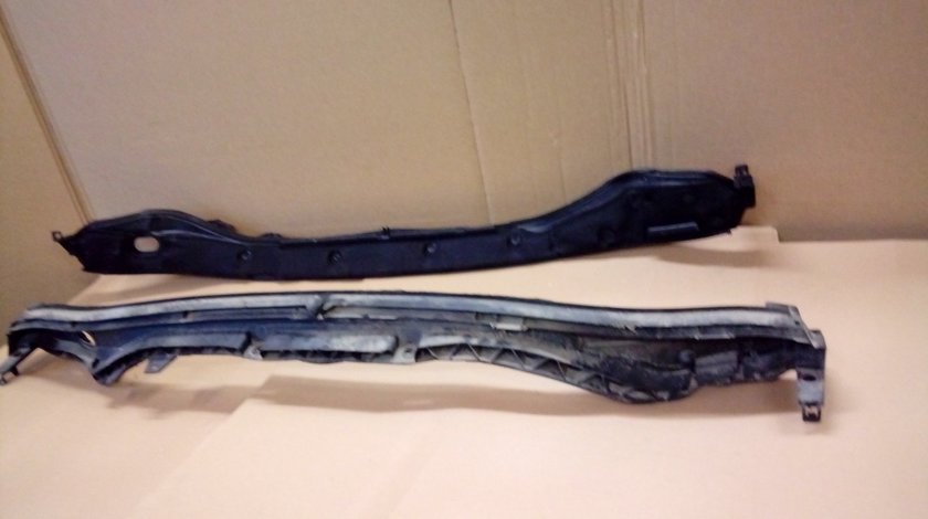 Grila stergatoare Citroen C3 II 2012