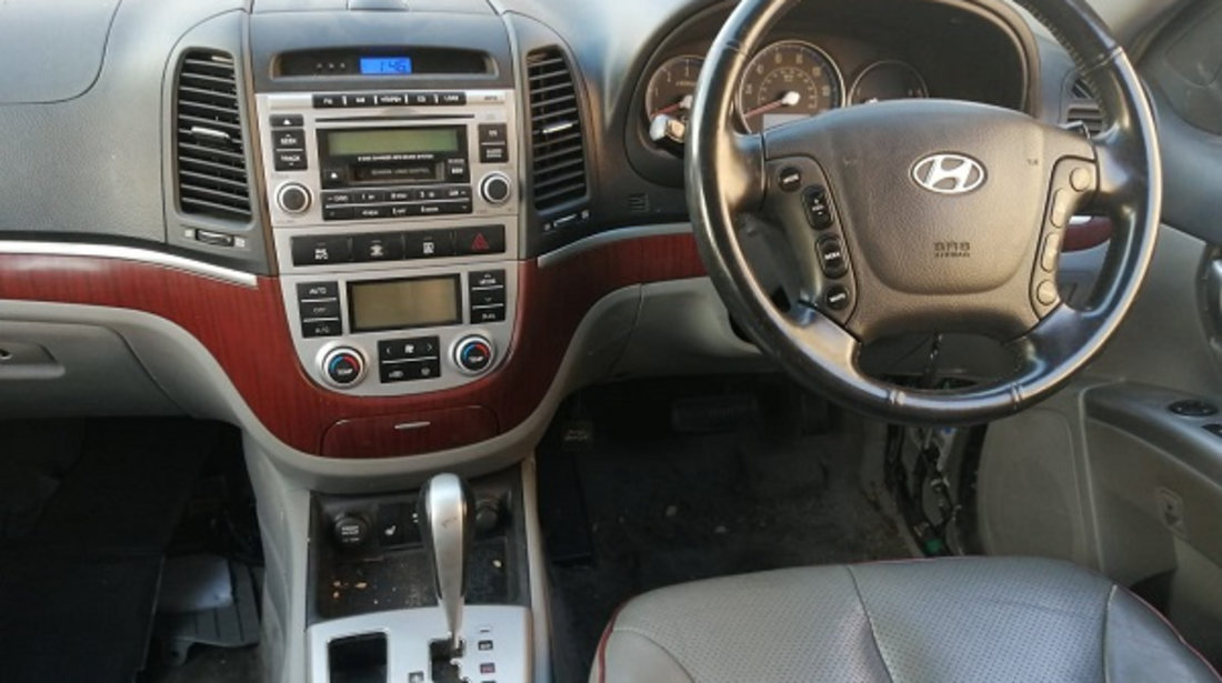 GRILA STERGATOARE HYUNDAI SANTA FE 2 4X4 FAB. 2006 – 2013 ⭐⭐⭐⭐⭐