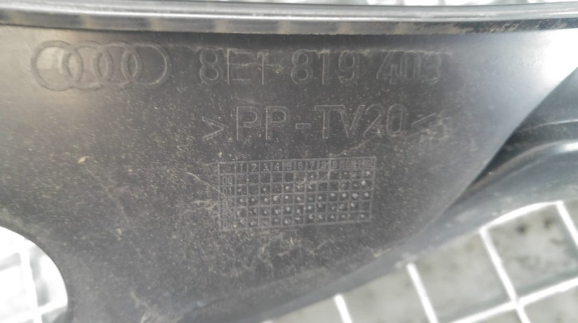 Grila stergatoare parbriz audi a4 b7 8e1819403