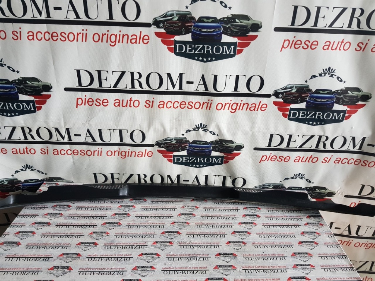 Grila stergatoare VW Caddy 2k0819403