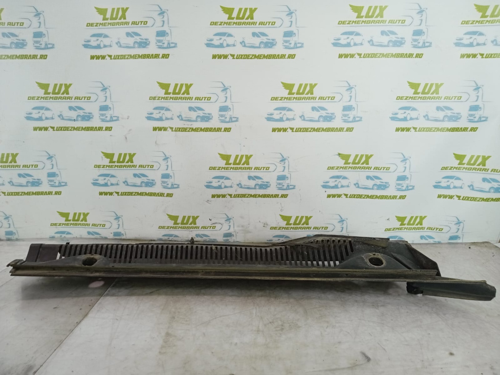 Grila stergator 1S71-F02217-AG Ford Mondeo MK3 [2000 - 2003] 2.0 tddi D5BA