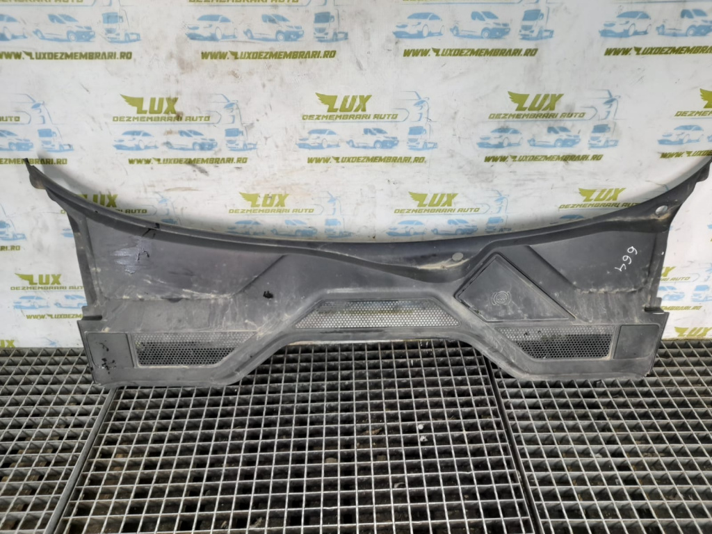 Grila stergator 4H1819403 Audi A8 D4/4H [2010 - 2014] 4.2 tdi CDSB