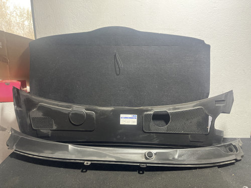 Grila stergator Audi A6 C6 Allroad 3.0 TDI , Quattro sedan 2008 (4F1819403)