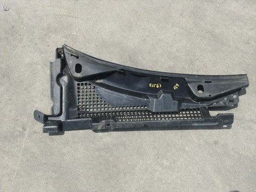 Grila stergator capota alfa romeo 159 156063371