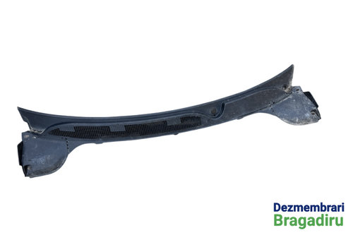 Grila stergator Cod: 8200097006 8200097006 Renault Megane 2 [facelift] [2006 - 2012] Hatchback 5-usi...
