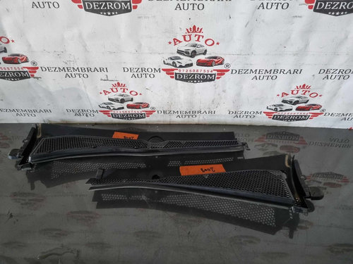 Grila stergator completa originala Peugeot 2008 I cod piesa 9673303277 / 9673302777