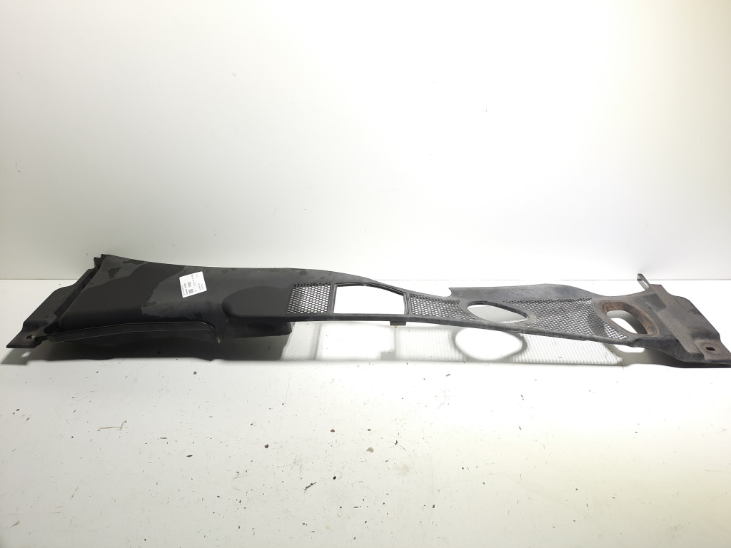 Grila stergator fata, cod 8K1819447, Audi A4 Avant (8K5, B8) (id:578820)