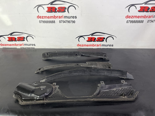 Grila stergator MB SL500 R129 sedan 1992 (cod intern: 243803)