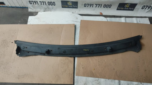 Grila stergator Nissan Primastar 2.0 HDI an 2012 cod 93850665 / 8200962558 / 8200962552