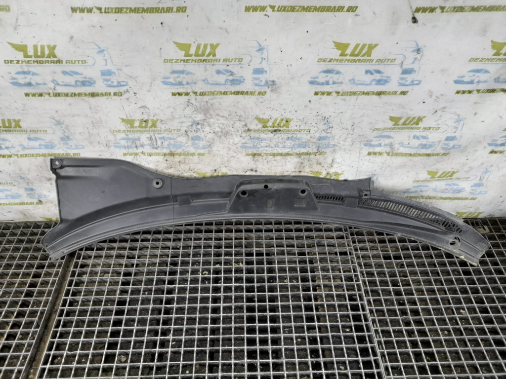 Grila stergator parbriz 7L6819403F 7L6819403F Volkswagen VW Touareg generatia 1 7L [2002 - 2007] 2.5 tdi BAC