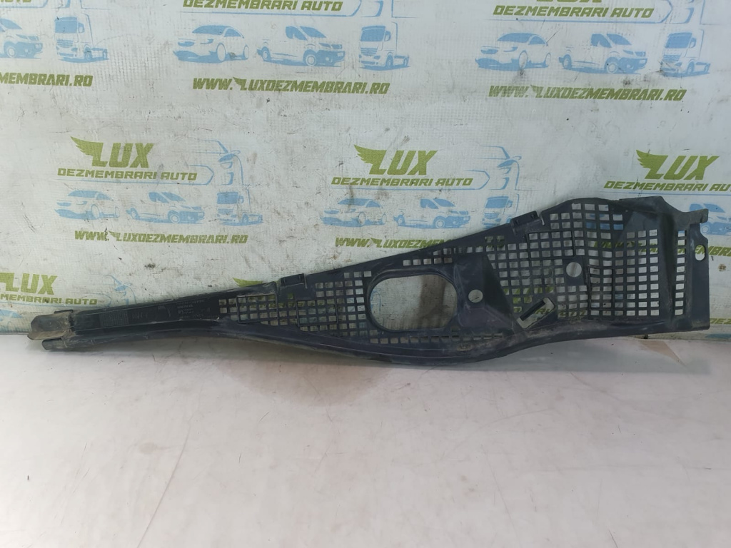 Grila stergator parbriz 8200294316 Dacia Duster [facelift] [2013 - 2017] 1.5 dci K9K858